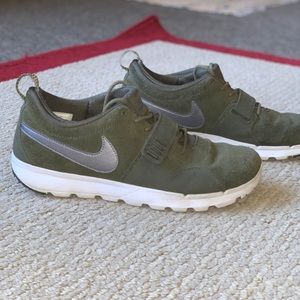Nike SB Green Suede Shoes